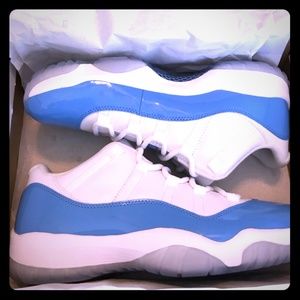 Jordan 11 white and baby blue size 10 new in box